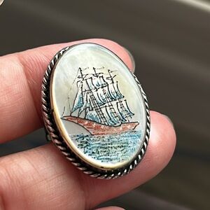 🖤RARE💕Colored MOP Scrimshaw ring